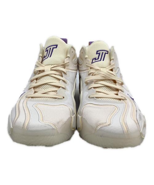 JORDAN（ジョーダン）JORDAN (ジョーダン) スポーツシューズ　バスケットボールシューズ テイタム 3 PF アイボリー×パープル サイズ:31の古着・服飾アイテム