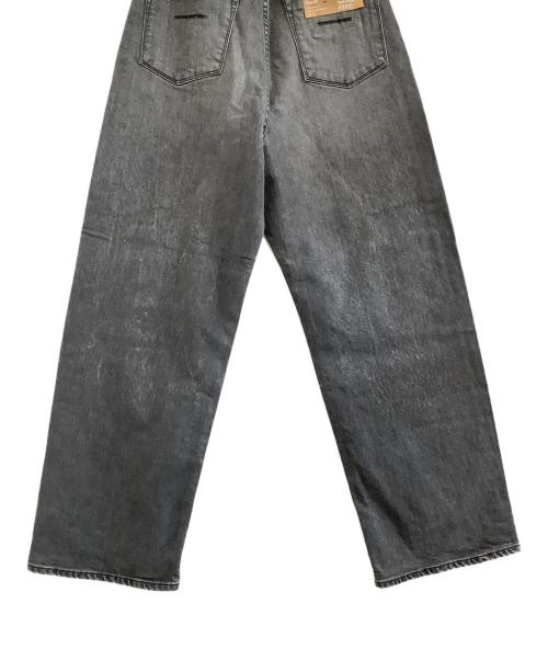 YANUK（ヤヌーク）YANUK (ヤヌーク) デニムパンツ JOAN Loose Straight デニムパンツ グレー サイズ:22 未使用品の古着・服飾アイテム