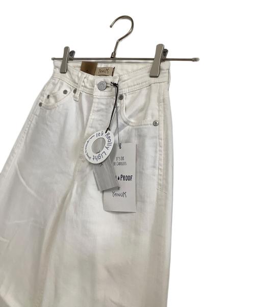 YANUK（ヤヌーク）YANUK (ヤヌーク) ホワイトデニムパンツ サイズ:23 未使用品の古着・服飾アイテム