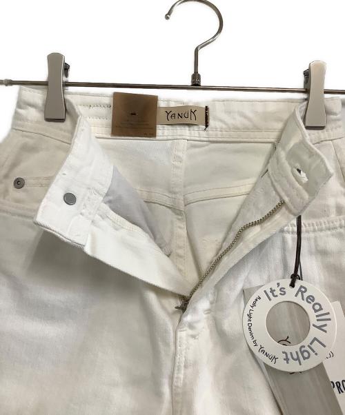 YANUK（ヤヌーク）YANUK (ヤヌーク) ホワイトデニムパンツ サイズ:23 未使用品の古着・服飾アイテム