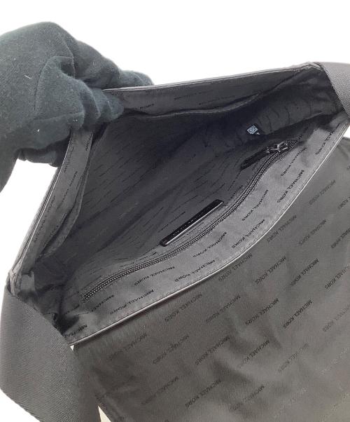 MICHAEL KORS（マイケル・コース）MICHAEL KORS (マイケルコース) ショルダーバッグ ブラックの古着・服飾アイテム