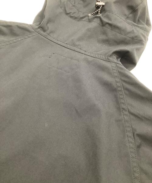 THE NORTHFACE PURPLELABEL（ザ・ノースフェイス パープルレーベル）THE NORTHFACE PURPLELABEL (ザ・ノースフェイス パープルレーベル) マウンテンパーカー　65/35 SHORT MOUNTAIN PARKA ブラック×グレー サイズ:Mの古着・服飾アイテム