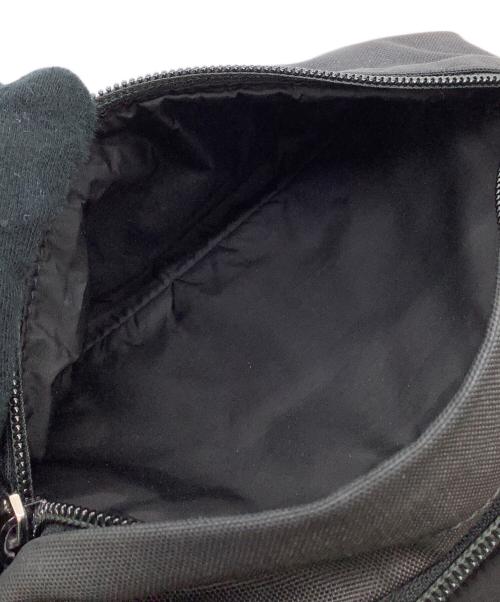 GIVENCHY（ジバンシィ）GIVENCHY (ジバンシィ) ボディバッグ ブラックの古着・服飾アイテム