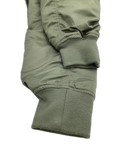 Mila Owen（ミラオーウェン）Mila Owen (ミラオーウェン) ブルゾン　ボンバーコンパクトジャケット グリーンの古着・服飾アイテム