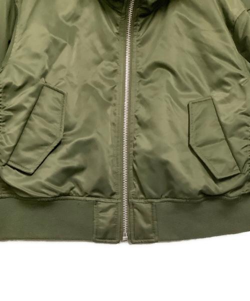 Mila Owen（ミラオーウェン）Mila Owen (ミラオーウェン) ブルゾン　ボンバーコンパクトジャケット グリーンの古着・服飾アイテム