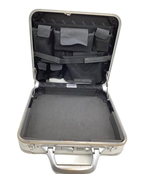 RIMOWA（リモワ）RIMOWA (リモワ) アタッシュケース シルバー サイズ:表示なしの古着・服飾アイテム