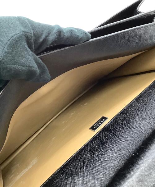 PRADA（プラダ）PRADA (プラダ) ブリーフケース ブラックの古着・服飾アイテム