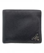 PRADAプラダ）の古着「2つ折り財布 サフィアーノレザー」｜ブラック