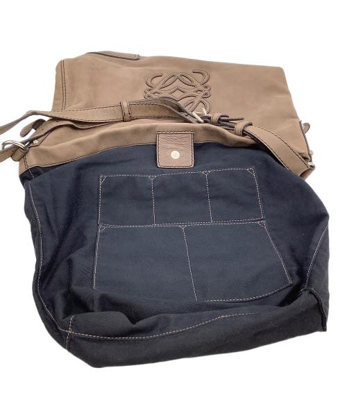 LOEWE（ロエベ）LOEWE (ロエベ) ワンショルダーバッグ アナグラム ベージュの古着・服飾アイテム