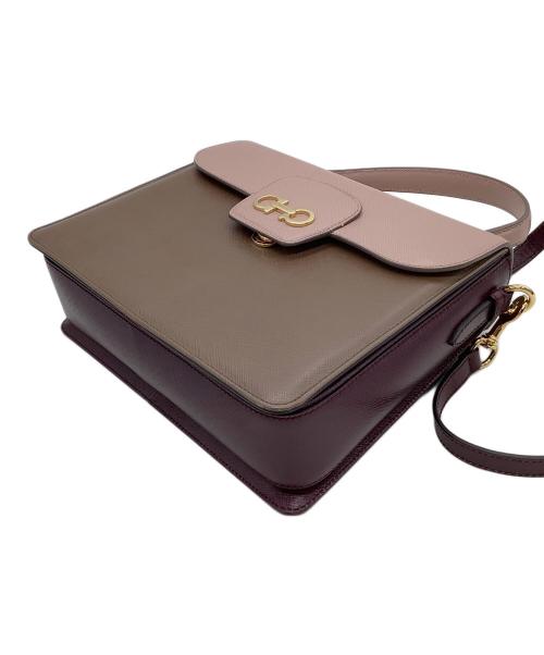 Salvatore Ferragamo（サルヴァトーレ フェラガモ）Salvatore Ferragamo (サルヴァトーレ フェラガモ) 2WAYショルダーバッグ ガンチーニ  ピンク×ブラウンの古着・服飾アイテム