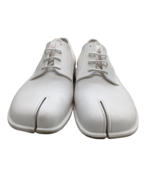 Maison Margiela（メゾンマルジェラ）Maison Margiela (メゾンマルジェラ) Tabiレースアップシューズ ホワイト サイズ:40の古着・服飾アイテム