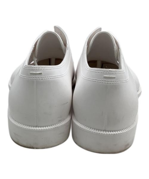 Maison Margiela（メゾンマルジェラ）Maison Margiela (メゾンマルジェラ) Tabiレースアップシューズ ホワイト サイズ:40の古着・服飾アイテム