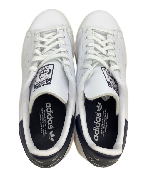 adidas Originals（アディダスオリジナル）adidas Originals (アディダスオリジナル) ローカットスニーカー STANSMITH ホワイト×ネイビー サイズ:US 10 1/2の古着・服飾アイテム