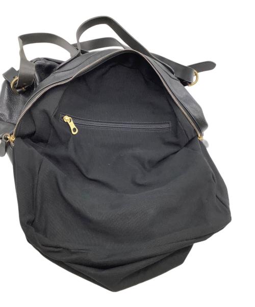 IL BISONTE（イル ビゾンテ）IL BISONTE (イル ビゾンテ) レザーバックパック ブラックの古着・服飾アイテム