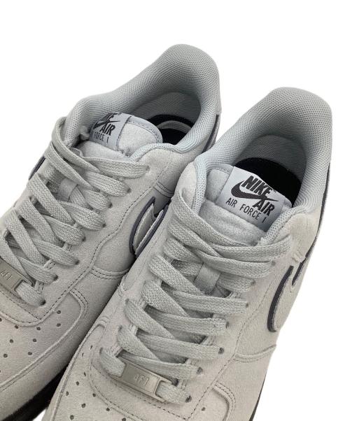 NIKE（ナイキ）NIKE (ナイキ) AIR FORCE 1 '07 LV8 ライトグレー サイズ:26.5の古着・服飾アイテム