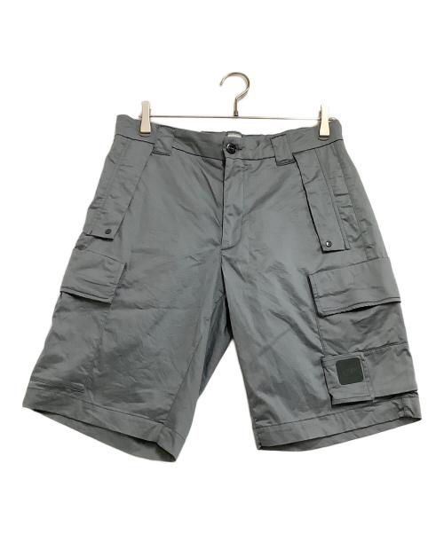 C.P COMPANY（シーピーカンパニー）C.P COMPANY (シーピーカンパニー) ハーフパンツ　THE METRO POLIS SERIES　24SS グレー サイズ:48の古着・服飾アイテム