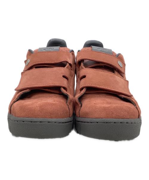 asics（アシックス）asics (アシックス) ローカットスニーカー オレンジ サイズ:28.5の古着・服飾アイテム