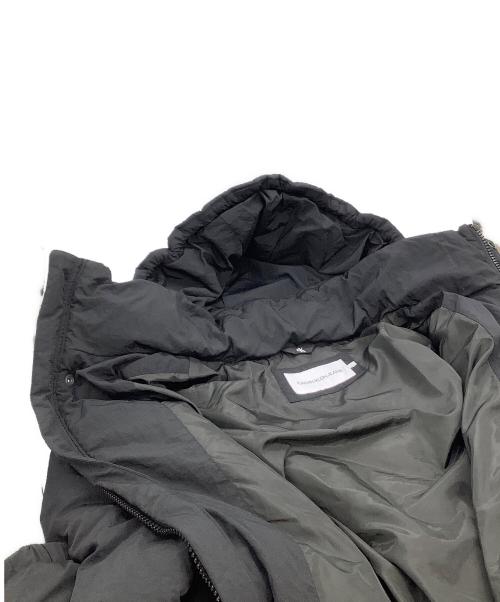 Calvin Klein Jeans（カルバンクラインジーンズ）Calvin Klein Jeans (カルバンクラインジーンズ) 中綿ジャケット ブラック サイズ:Lの古着・服飾アイテム