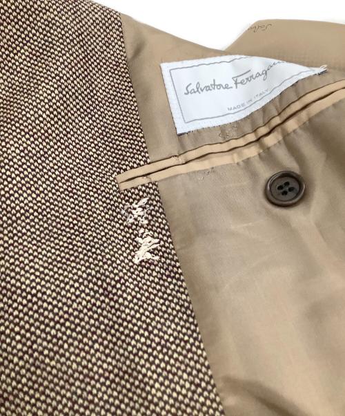Salvatore Ferragamo（サルヴァトーレ フェラガモ）Salvatore Ferragamo (サルヴァトーレ フェラガモ) テーラードジャケット ブラウン サイズ:48の古着・服飾アイテム