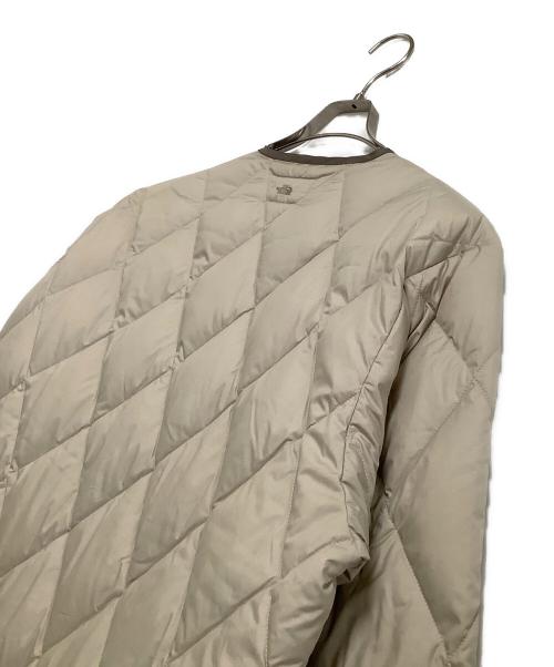 THE NORTHFACE PURPLELABEL（ザ・ノースフェイス パープルレーベル）THE NORTHFACE PURPLELABEL (ザ・ノースフェイス パープルレーベル) ダウンジャケット PLAS Field Down Cardigan ベージュ サイズ:Mの古着・服飾アイテム