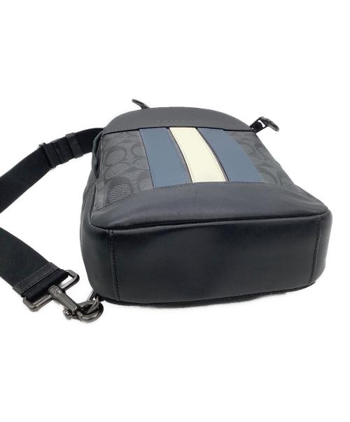 COACH（コーチ）COACH (コーチ) ボディーバッグ ブラック×ブルーの古着・服飾アイテム