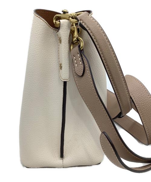 COACH（コーチ）COACH (コーチ) ウィロウ バケット バッグ ホワイト×ブラウンの古着・服飾アイテム