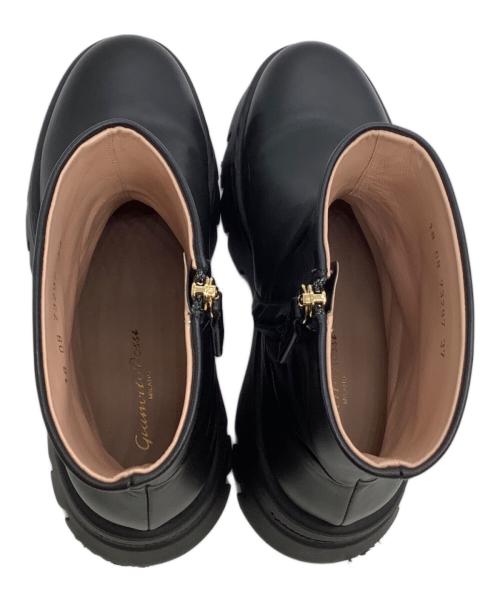 Gianvito Rossi（ジャンヴィト ロッシ）Gianvito Rossi (ジャンヴィト・ロッシ) MONTEY VITELLO GLOVE BOOT ブラック サイズ:37の古着・服飾アイテム