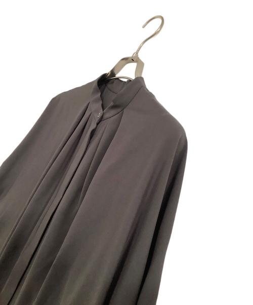 MOGA（モガ）MOGA (モガ) 長袖ブラウス　ソフトジョーゼットドルマンスリーブブラウス　25年モデル グレー サイズ:2 未使用品の古着・服飾アイテム