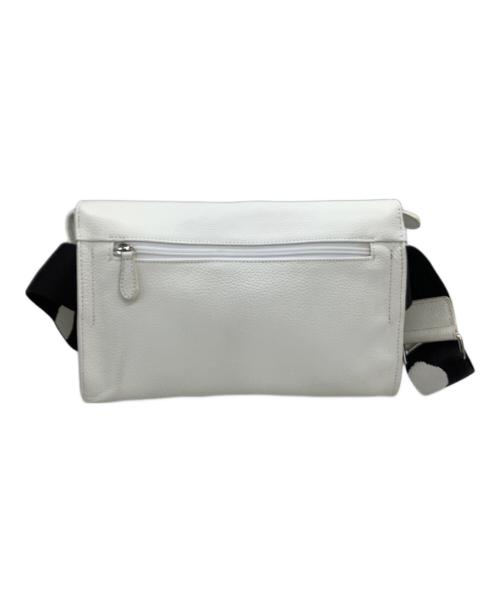 ear PAPILLONNER（イアパピヨネ）ear PAPILLONNER (イアパピヨネ) ショルダーバッグ　柄ワイドテープショルダーバッグ ホワイトの古着・服飾アイテム