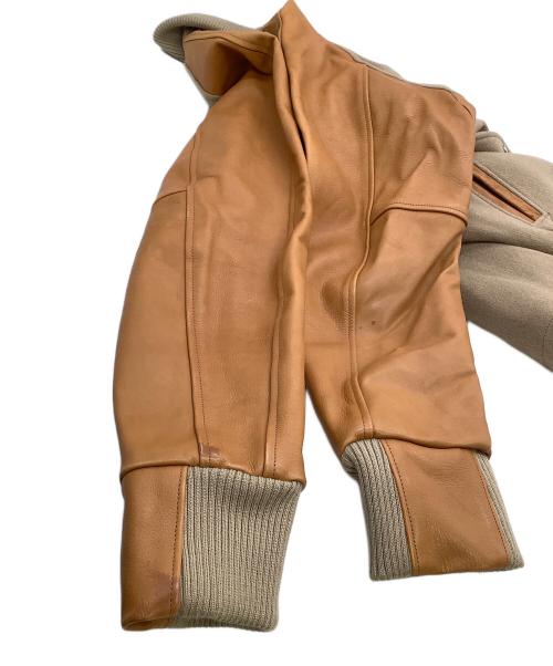 CABANE de ZUCCa（カバンドズッカ）CABANE de ZUCCa (カバンドズッカ) スタジャン ベージュ×ブラウン サイズ:Mの古着・服飾アイテム