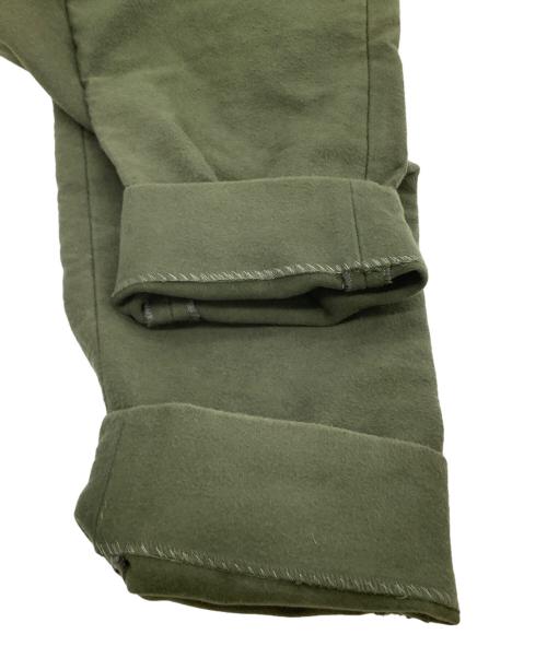 COMOLI（コモリ）COMOLI (コモリ) パンツ　モールスキン バックストラップパンツ グリーン サイズ:2の古着・服飾アイテム