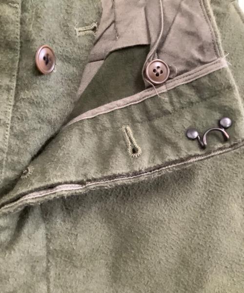 COMOLI（コモリ）COMOLI (コモリ) パンツ　モールスキン バックストラップパンツ グリーン サイズ:2の古着・服飾アイテム