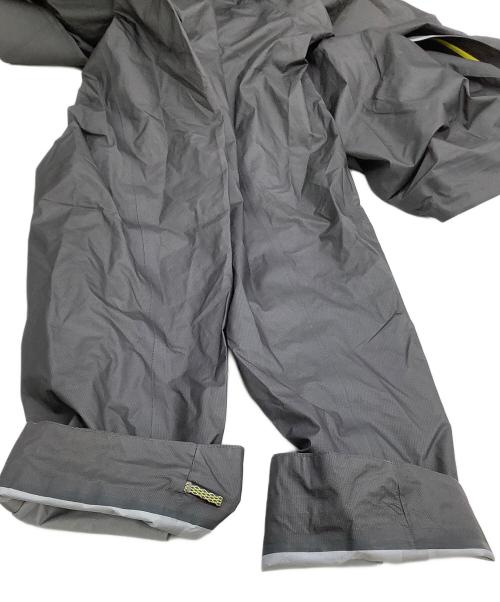 HAGLOFS（ホグロフス）HAGLOFS (ホグロフス) ジップジャケット　L.I.M Series Crown Jacke グレー サイズ:Lの古着・服飾アイテム