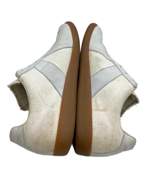 Maison Martin Margiela（メゾンマルタンマルジェラ）Maison Martin Margiela (メゾンマルタンマルジェラ) ローカットスニーカー　REPLICA ホワイト×グレー サイズ:42の古着・服飾アイテム