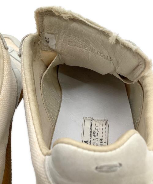 Maison Martin Margiela（メゾンマルタンマルジェラ）Maison Martin Margiela (メゾンマルタンマルジェラ) ローカットスニーカー　REPLICA ホワイト×グレー サイズ:42の古着・服飾アイテム