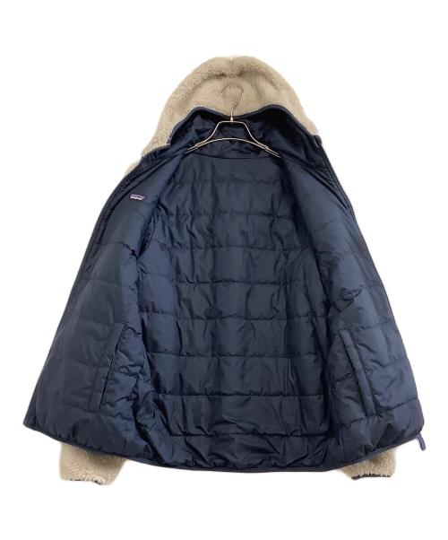 Patagonia（パタゴニア）Patagonia (パタゴニア) リバーシブルジャケット ベージュ×ネイビー サイズ:XXLの古着・服飾アイテム