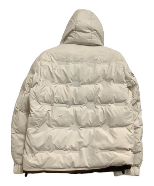 EMMAUELA（エマヌエーラ）EMMAUELA (エマヌエーラ) ダウンジャケット ホワイト サイズ:48の古着・服飾アイテム