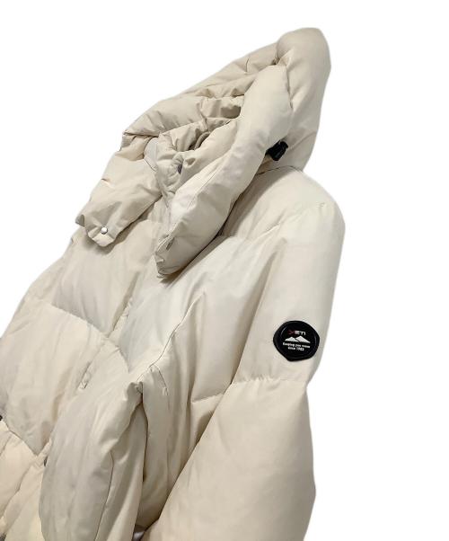Yeti（イエティ）Yeti (イエティ) ダウンジャケット ホワイト サイズ:Mの古着・服飾アイテム