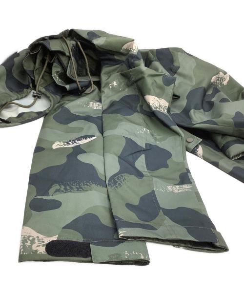 AIGLE（エーグル）AIGLE (エーグル) マパダ カモフーデットジャケット カモフラージュ グリーン×ブラック サイズ:S 未使用品の古着・服飾アイテム