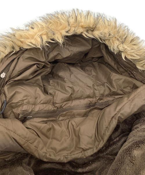 MOUNTAIN HARD WEAR（マウンテンハードウェア）MOUNTAIN HARD WEAR (マウンテンハードウェア) ダウンコート ブラウン サイズ:Sの古着・服飾アイテム