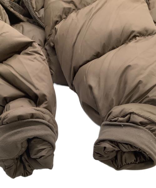 MOUNTAIN HARD WEAR（マウンテンハードウェア）MOUNTAIN HARD WEAR (マウンテンハードウェア) ダウンコート ブラウン サイズ:Sの古着・服飾アイテム