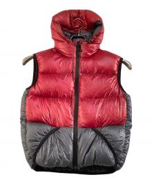 FEATHERED FRIENDS（フェザードフレンズ）の古着「ダウンベスト  RETRO」｜レッド×グレー