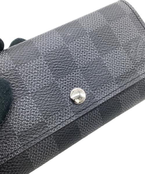 LOUIS VUITTON（ルイ ヴィトン）LOUIS VUITTON (ルイ ヴィトン) キーケース　ダミエ・グラフィット　ポルト クレ・ヴォワテュール ブラックの古着・服飾アイテム