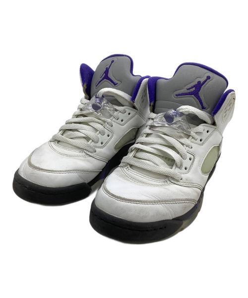 NIKE（ナイキ）NIKE (ナイキ) スニーカー ホワイト×パープル サイズ:24.5の古着・服飾アイテム