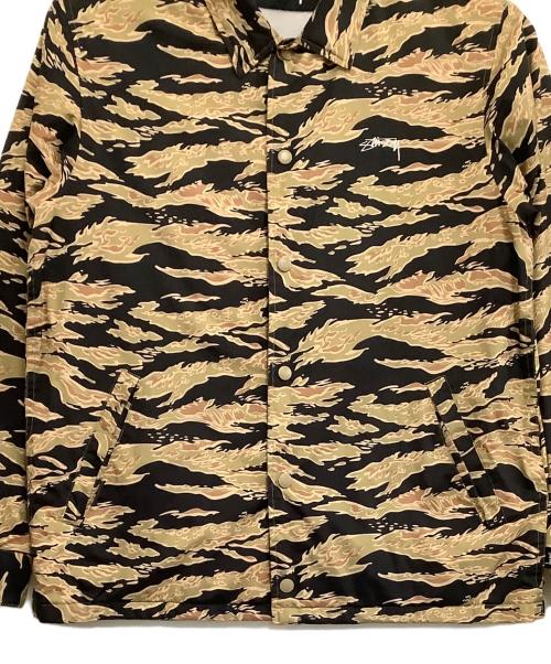 stussy（ステューシー）stussy (ステューシー) コーチジャケット　タイガーカモ ベージュ×ブラック サイズ:Mの古着・服飾アイテム