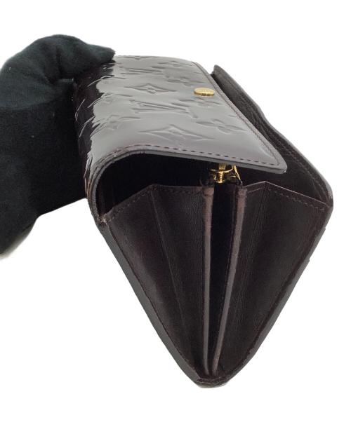 LOUIS VUITTON（ルイ ヴィトン）LOUIS VUITTON (ルイ ヴィトン) 長財布 ヴェルニ ポルトフォイユ・サラ アマラントの古着・服飾アイテム