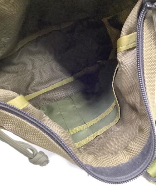 BRIEFING（ブリーフィング）BRIEFING (ブリーフィング) ショルダーバッグ　DAY TRIPPER カーキの古着・服飾アイテム