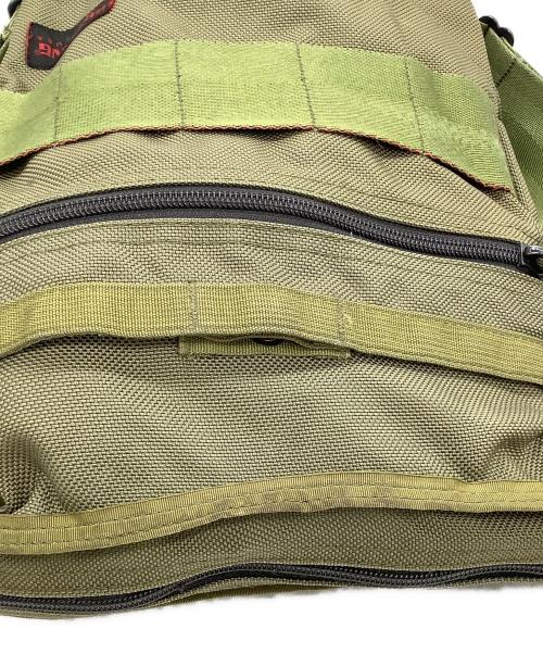 BRIEFING（ブリーフィング）BRIEFING (ブリーフィング) ショルダーバッグ　DAY TRIPPER カーキの古着・服飾アイテム
