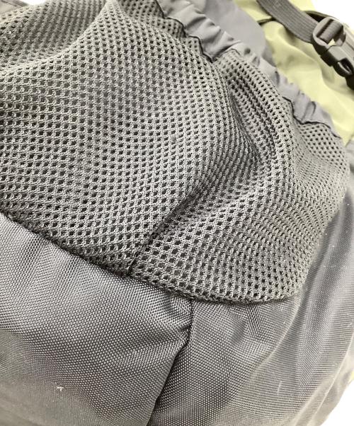 THE NORTH FACE（ザ ノース フェイス）THE NORTH FACE (ザ ノース フェイス) リュック カーキ×ブラックの古着・服飾アイテム