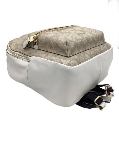 COACH（コーチ）COACH (コーチ) リュック　シグネチャー ベージュの古着・服飾アイテム